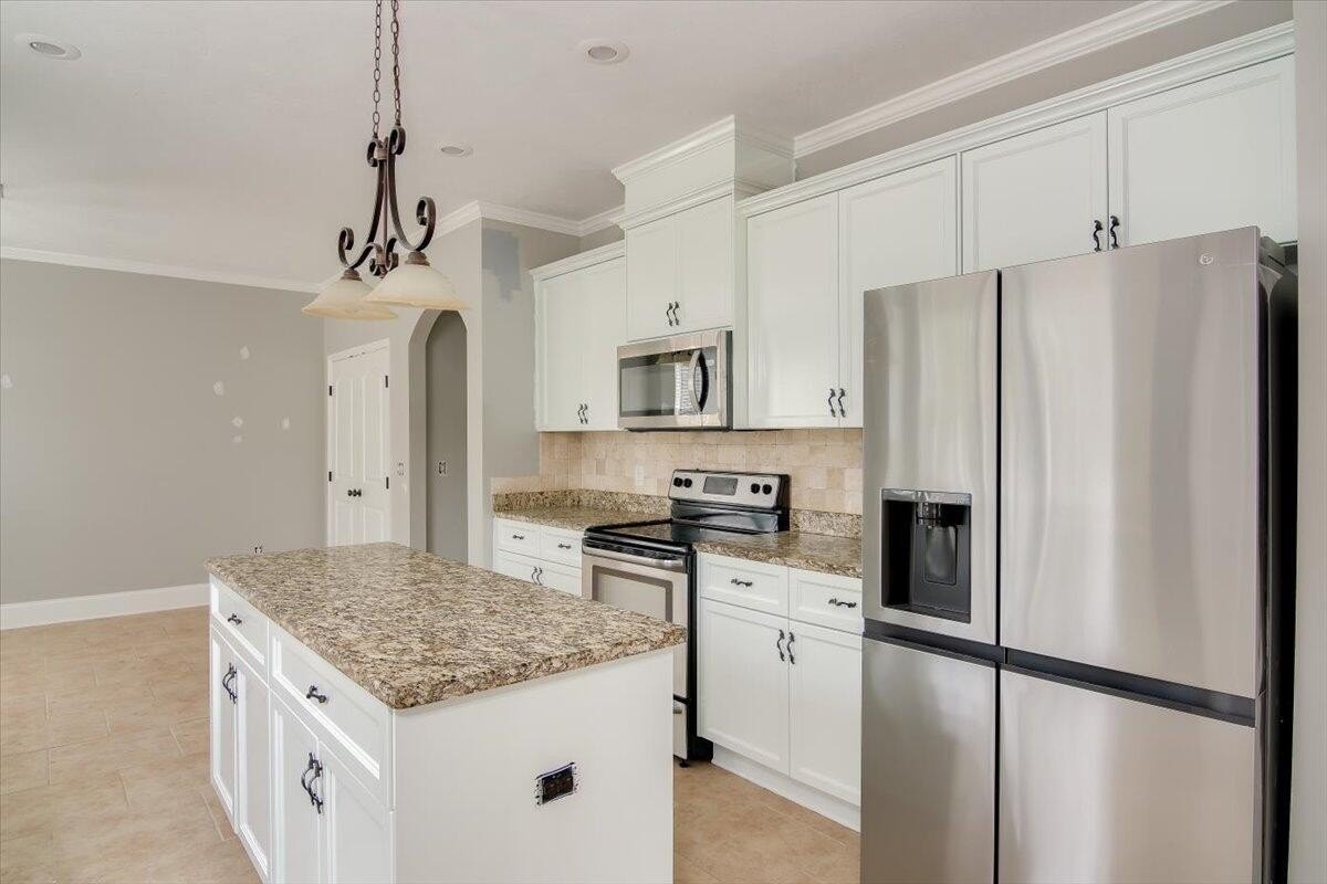 1622 Cedar Hill Dr - Photo 5 of 25