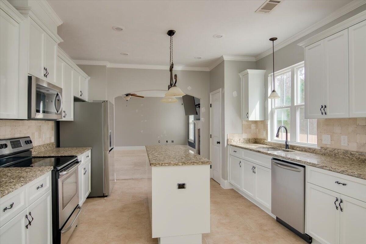 1622 Cedar Hill Dr - Photo 6 of 25