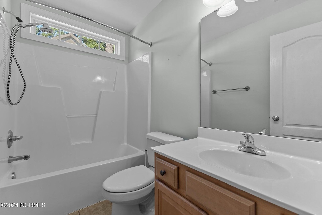 75 Riviera Ln - Photo 7 of 39