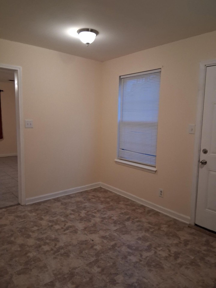 1025 Shadow Ridge Ave - Photo 5 of 14