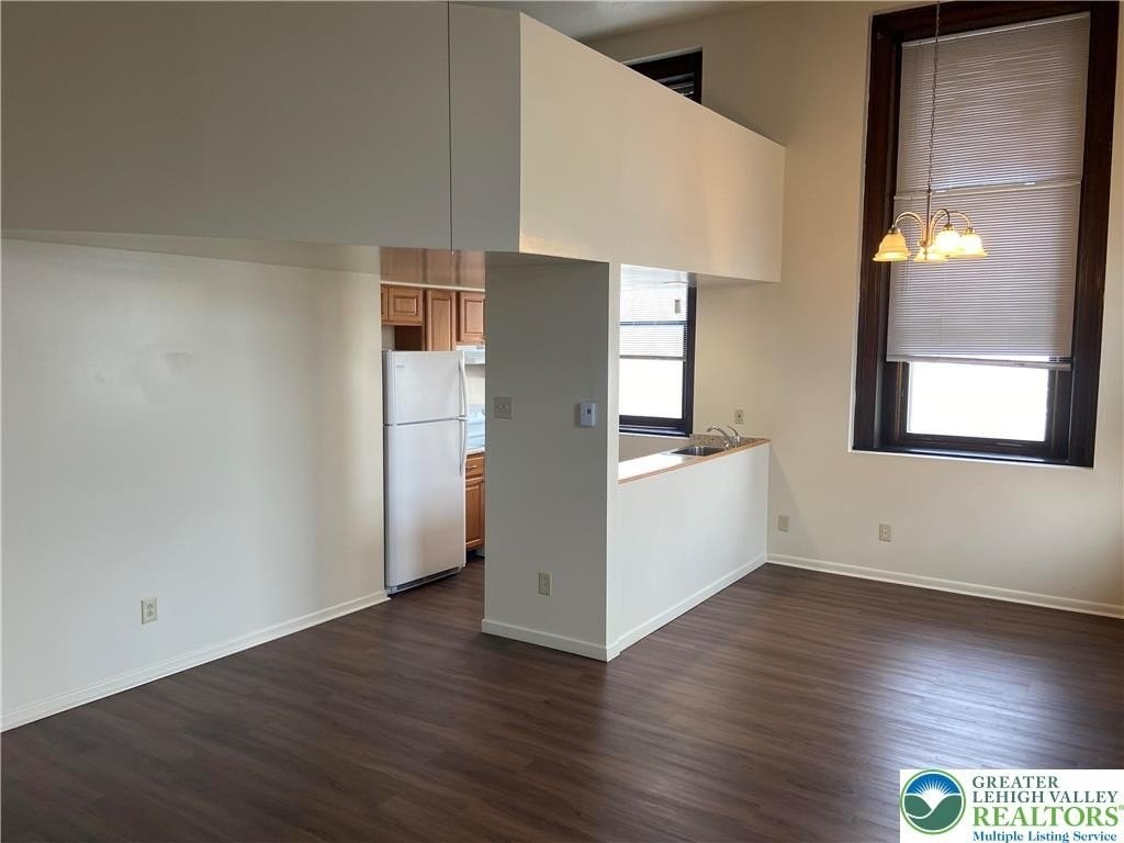1236 Washington St #204 - Photo 2 of 10