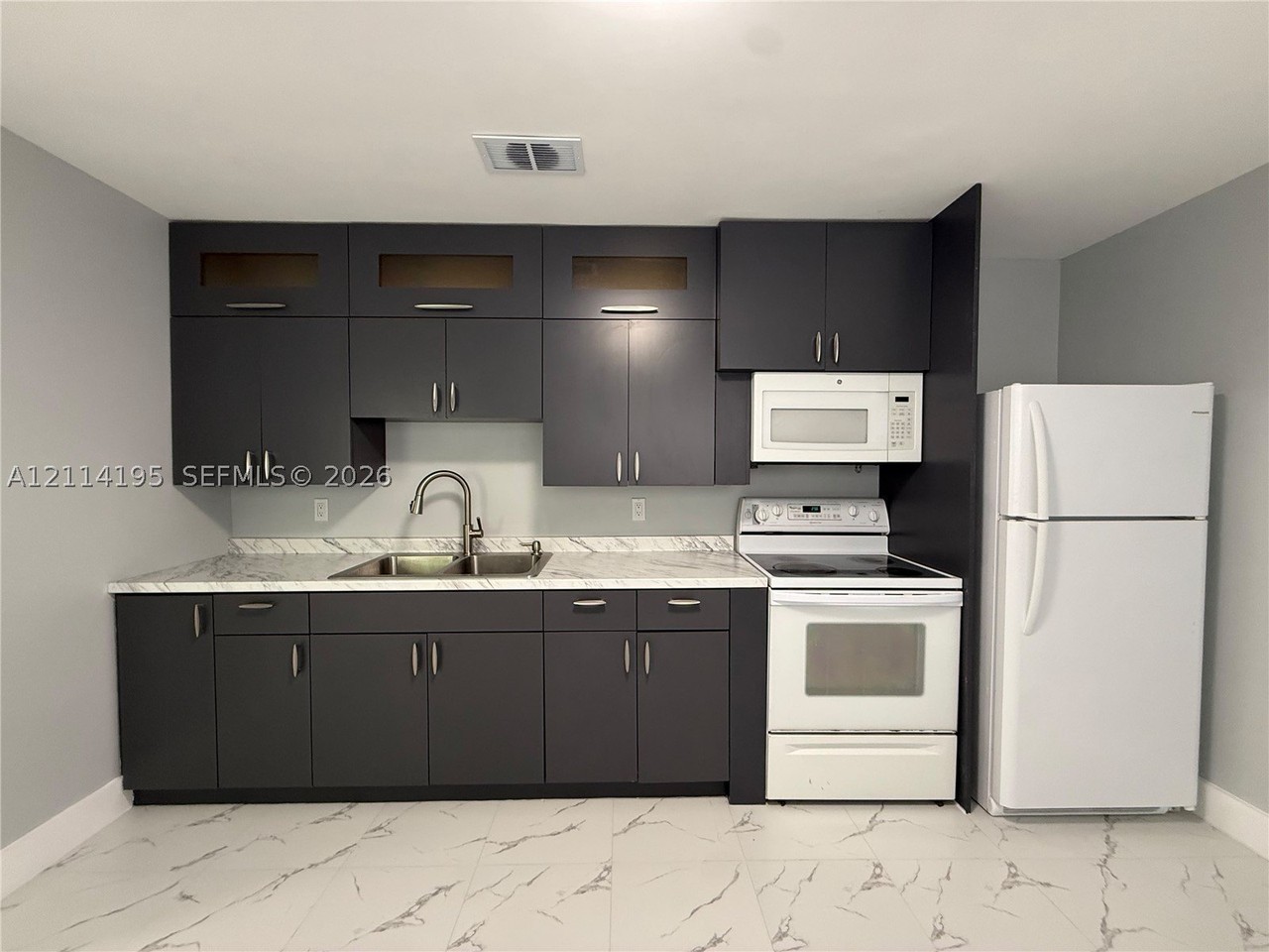 1371 Ne 144th St #ADU - Photo 3 of 10