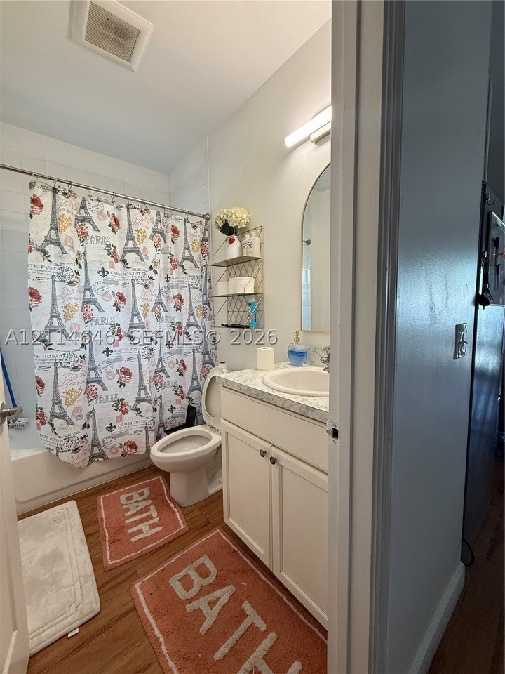 534 18th St #3 - Photo 4 of 4