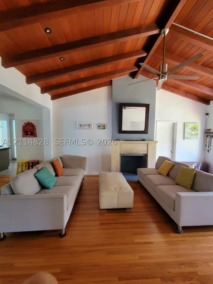 820 Ne 72nd Ter #0 - Photo 3 of 25