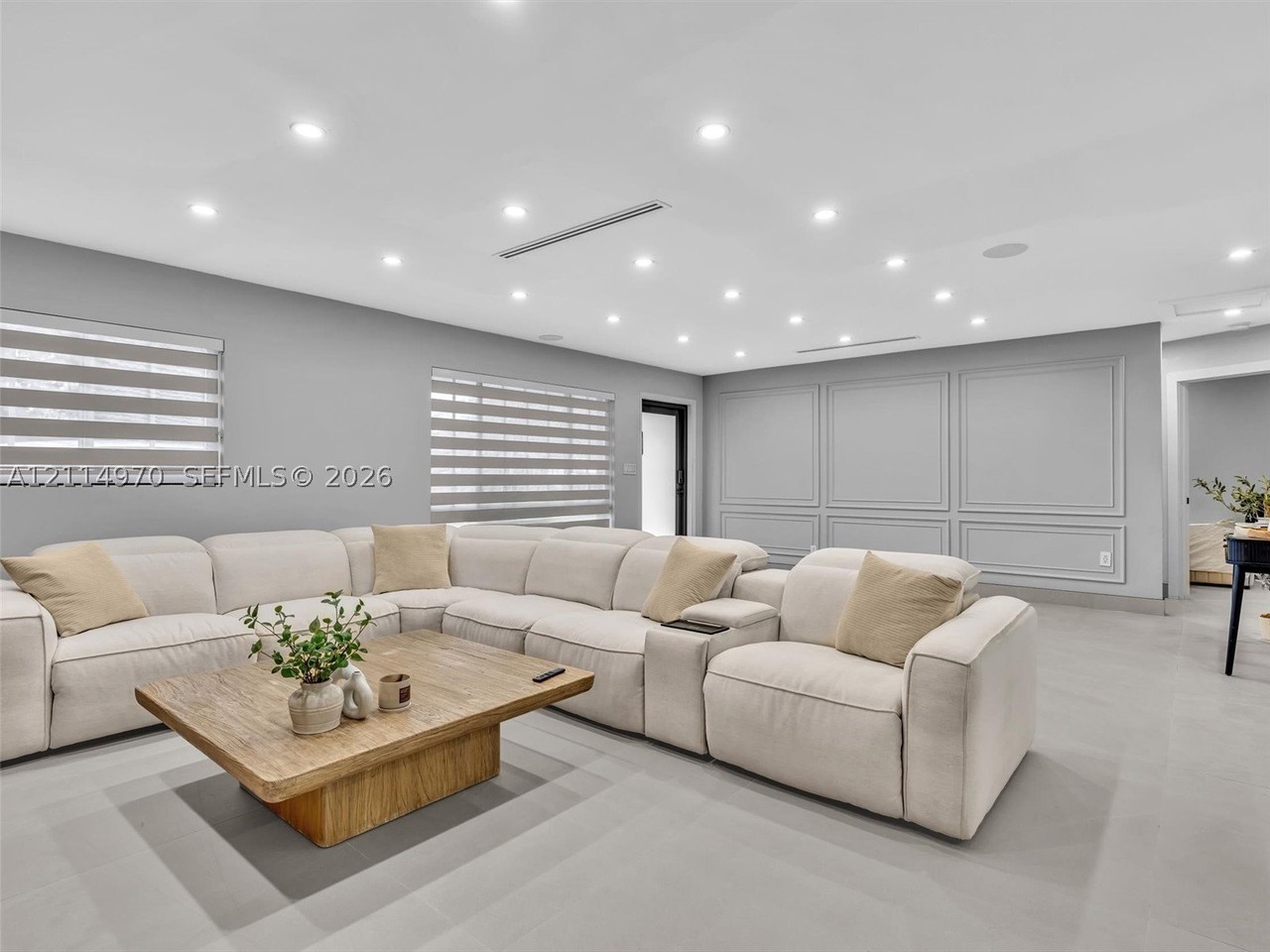 4204 Van Buren St - Photo 6 of 44