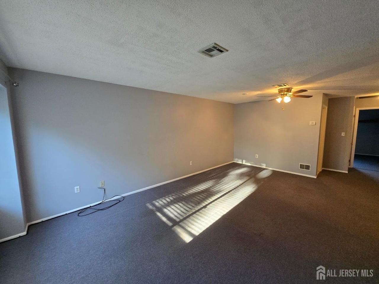 4 Nicholas Ct - Photo 3 of 14