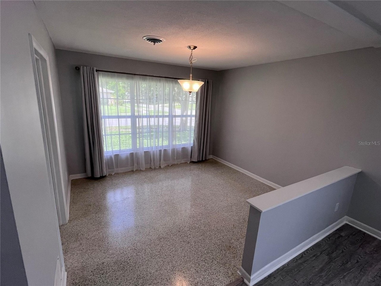 624 London Rd - Photo 7 of 29