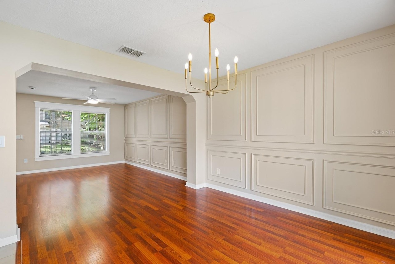 109 Woodknoll Pl - Photo 2 of 27