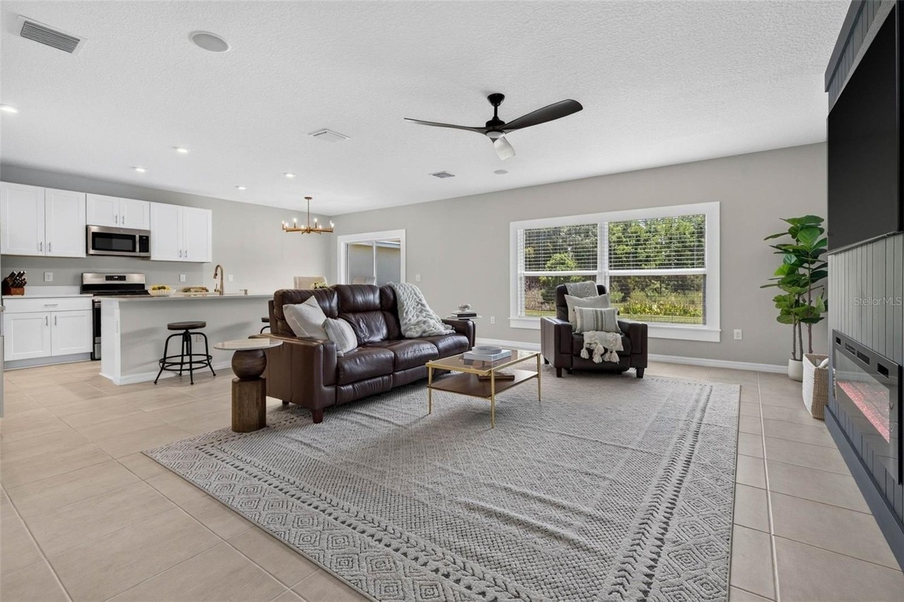 5951 Maidenstone Way - Photo 6 of 35
