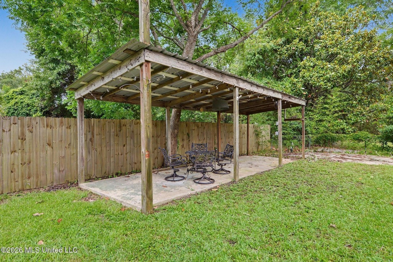 506 Esplanade Ave - Photo 3 of 27
