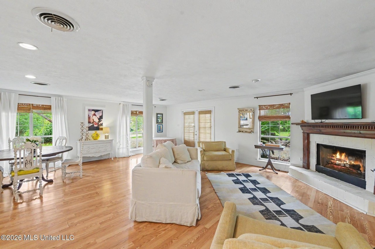 506 Esplanade Ave - Photo 7 of 27