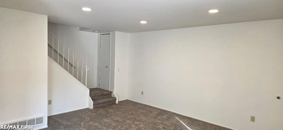 50012 S Angelo Ct - Photo 4 of 20