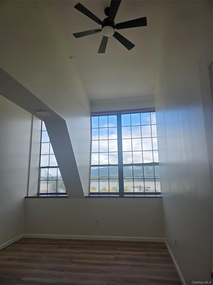 70 Johnes St #403E - Photo 7 of 8