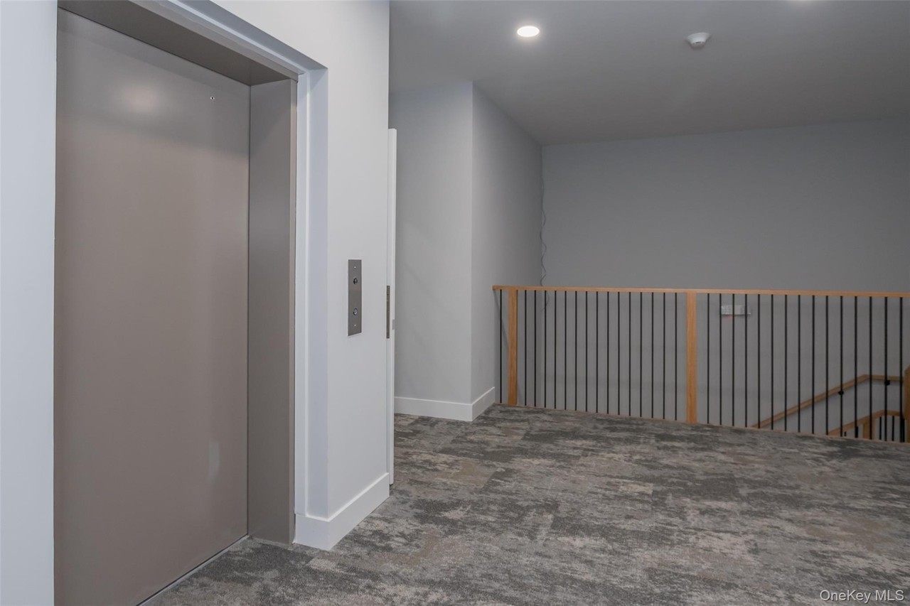 124 S Main St #2208 - Photo 2 of 21