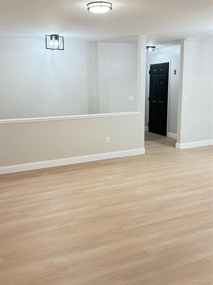 17 Ruth Ct - Photo 6 of 19