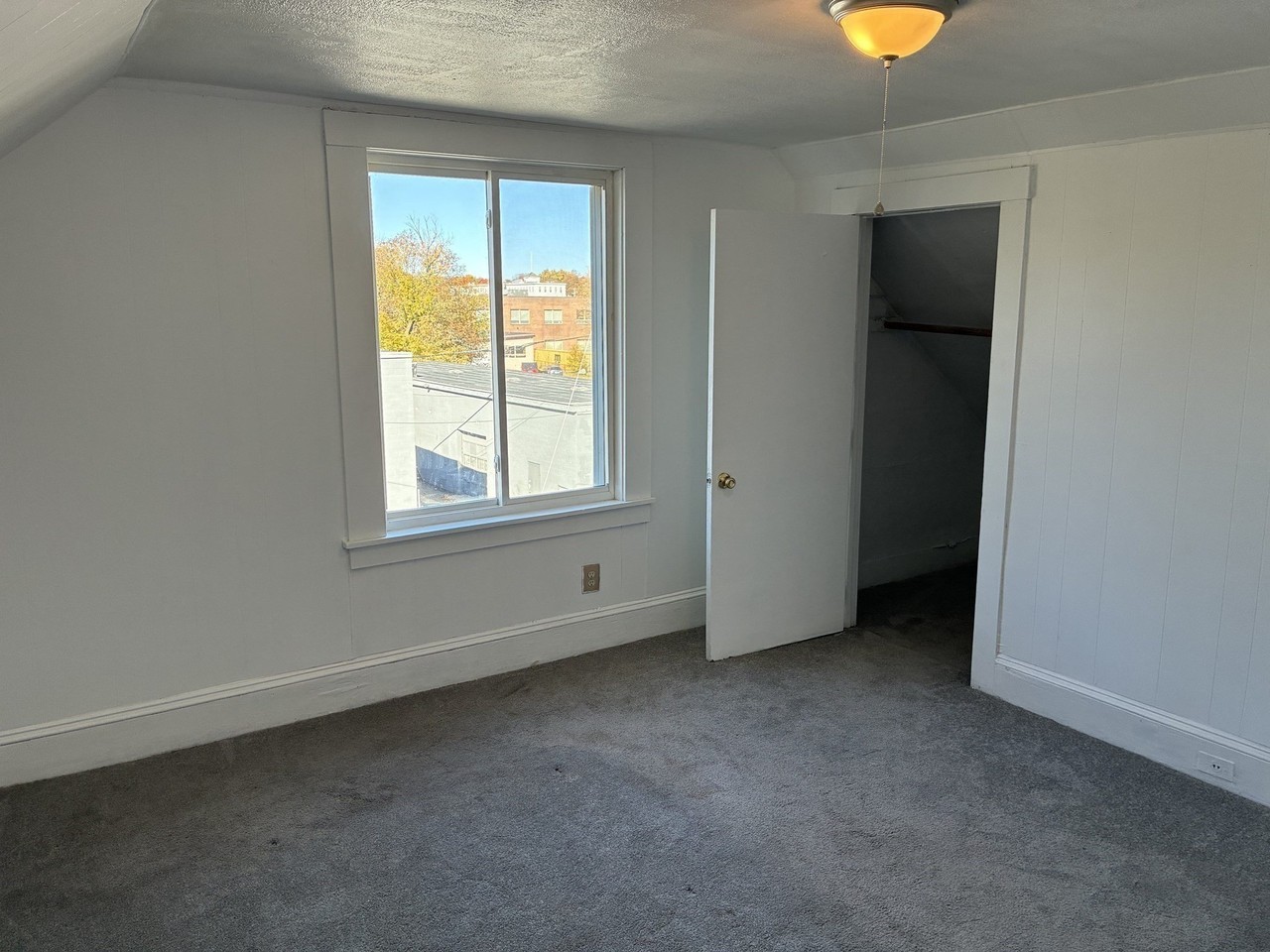 86 Pleasant St #3 - Photo 6 of 10