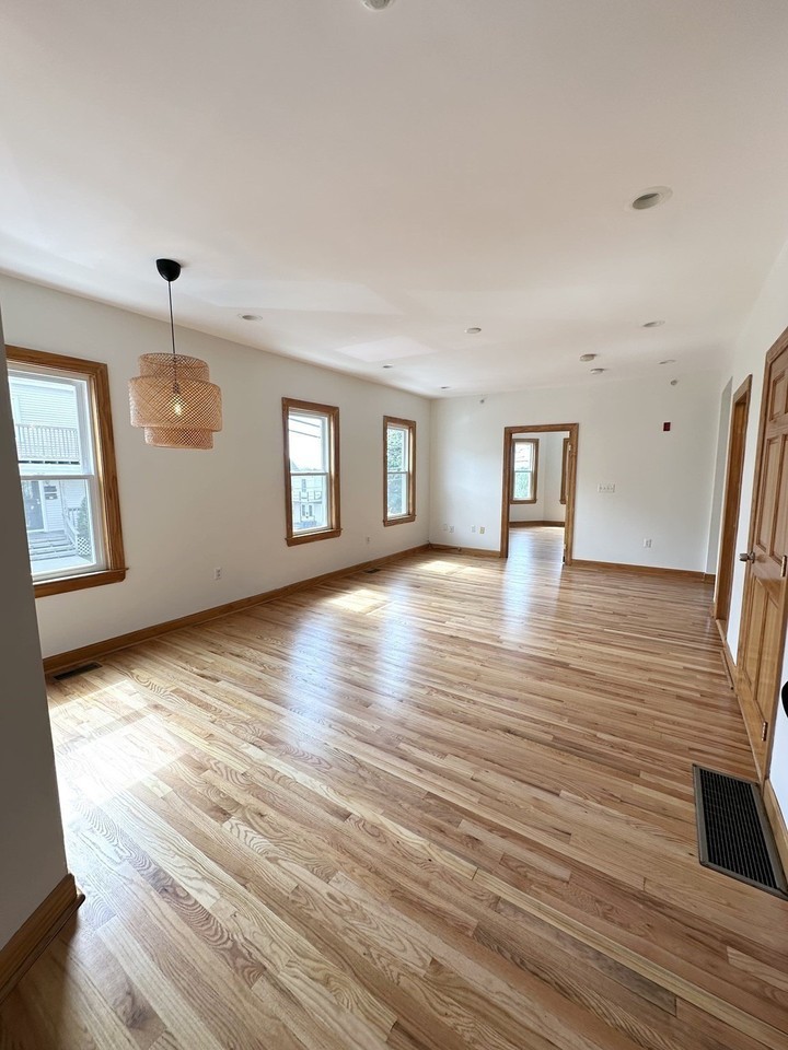99 Pearl Ave #1 - Photo 2 of 13