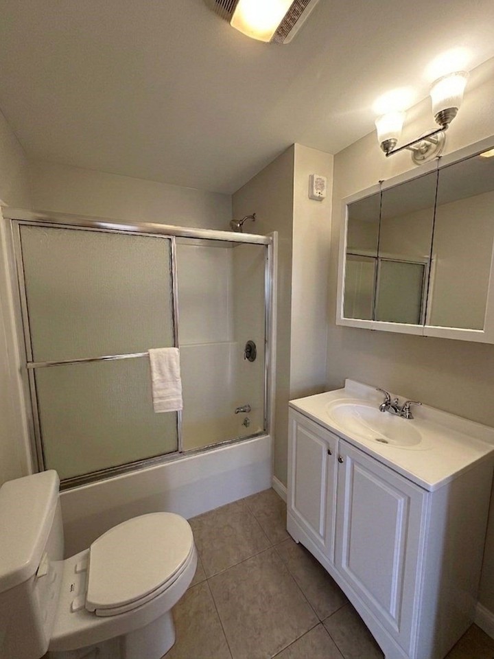 99 Pearl Ave #1 - Photo 4 of 13