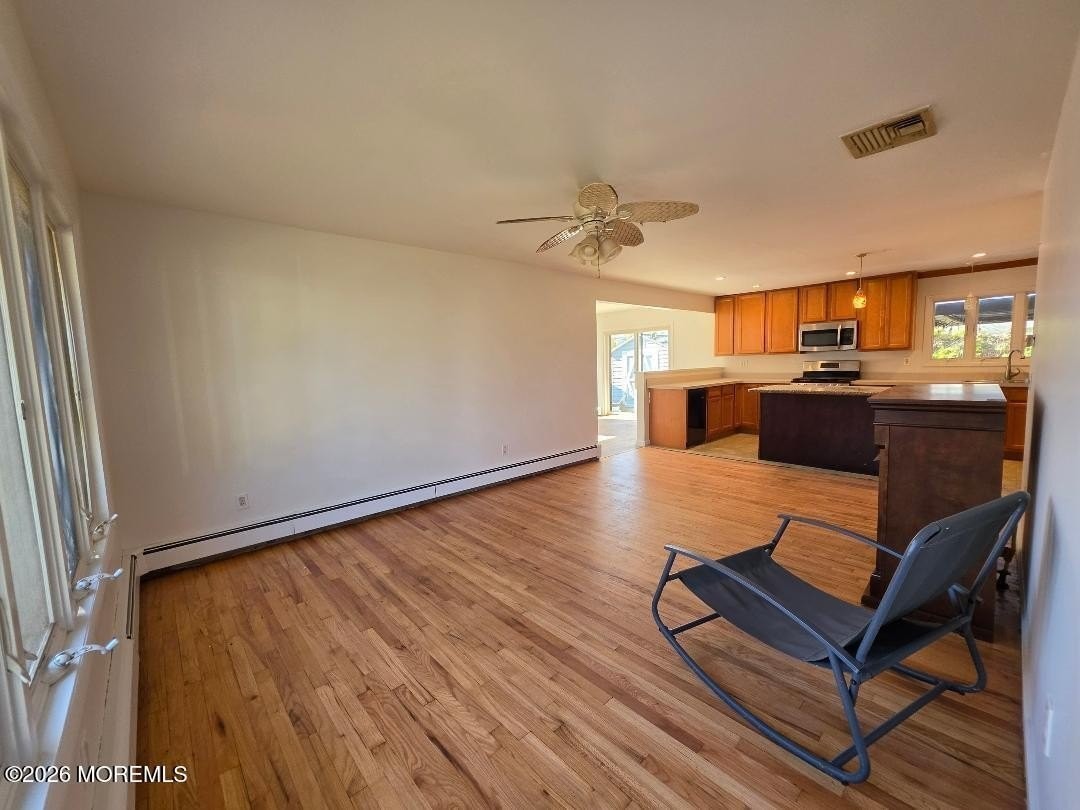 202 Teal Rd - Photo 2 of 29