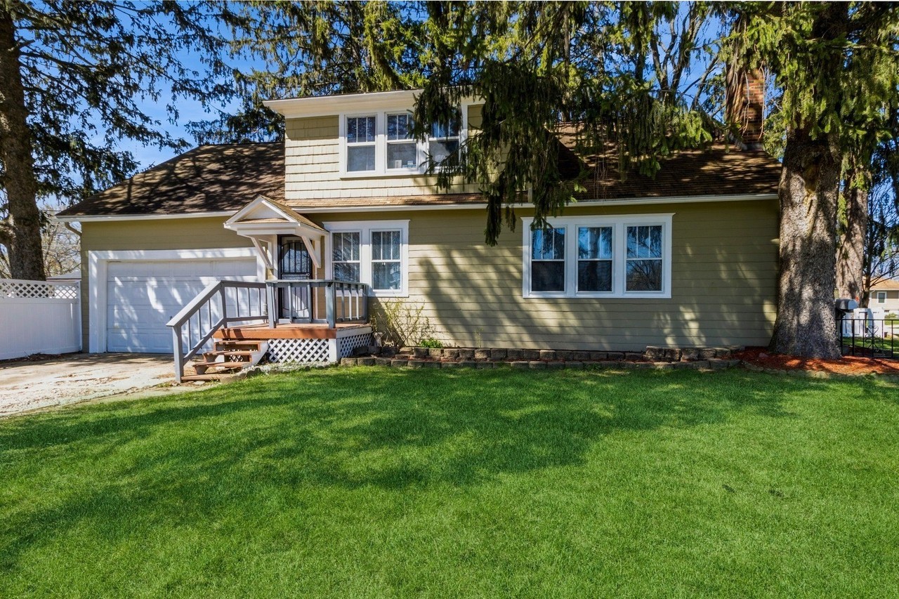 1503 Carmel Blvd - Photo 7 of 22