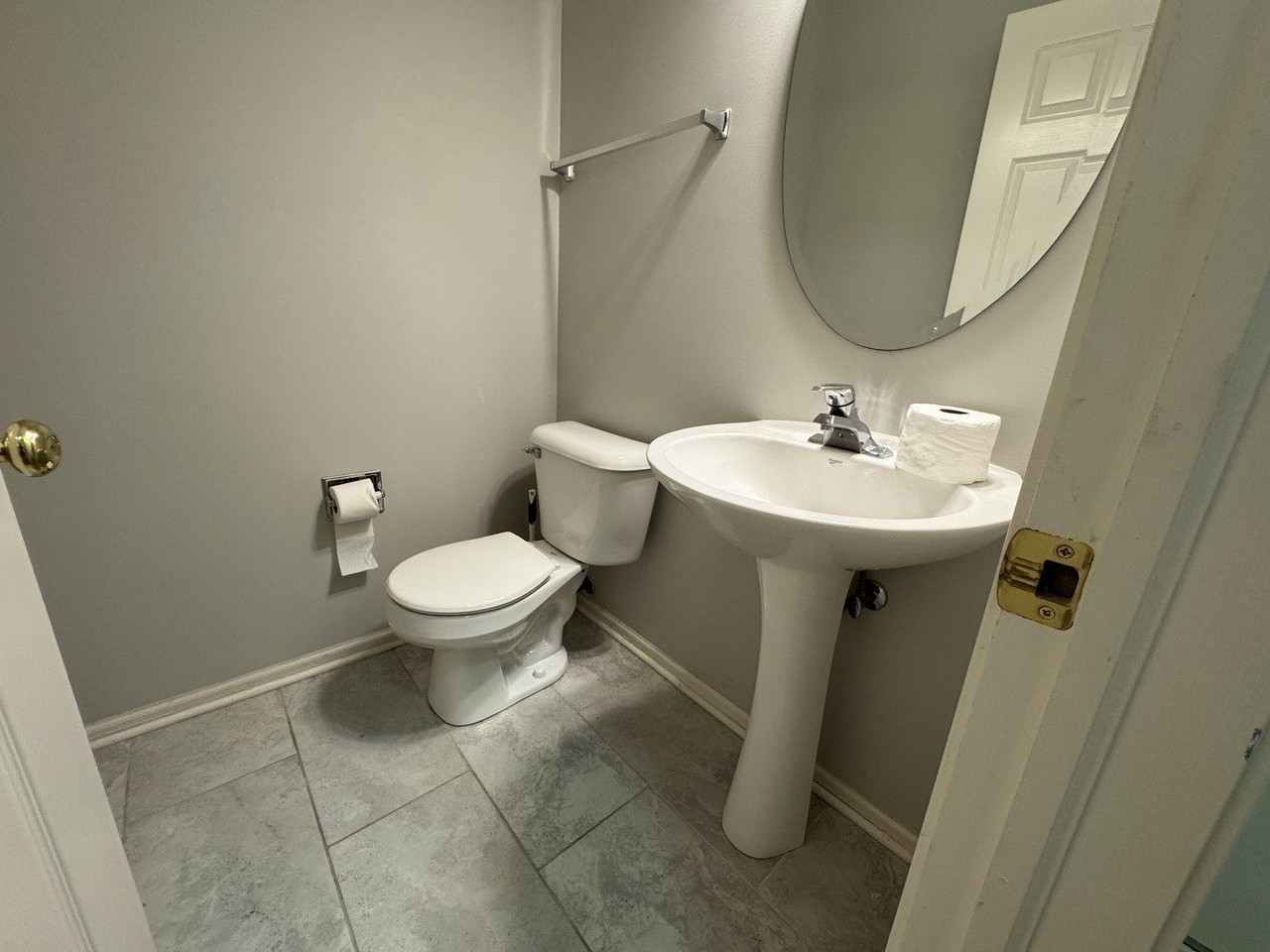 2554 Capitol Ave - Photo 7 of 16