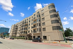520 N Halsted St #305 - Photo 1 of 1