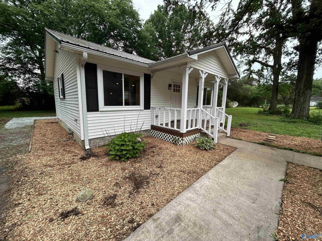 578 W Limestone Rd - Photo 2 of 21
