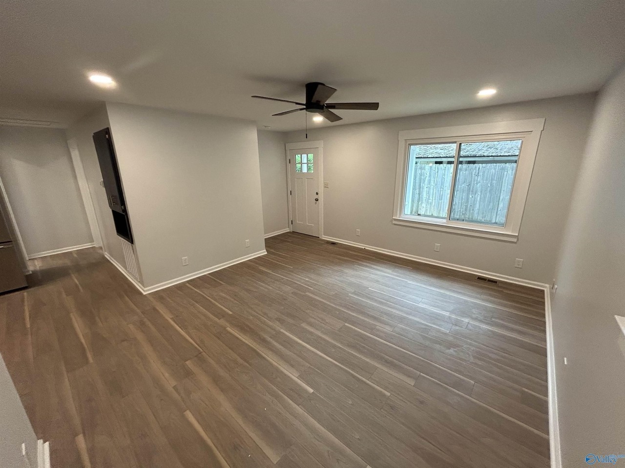 578 W Limestone Rd - Photo 4 of 21