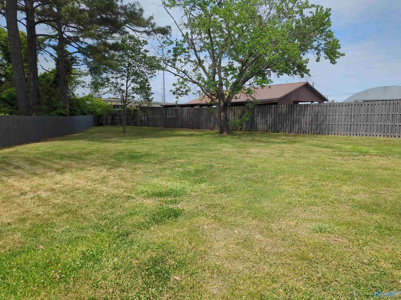 107 Strong Ct Se - Photo 2 of 19