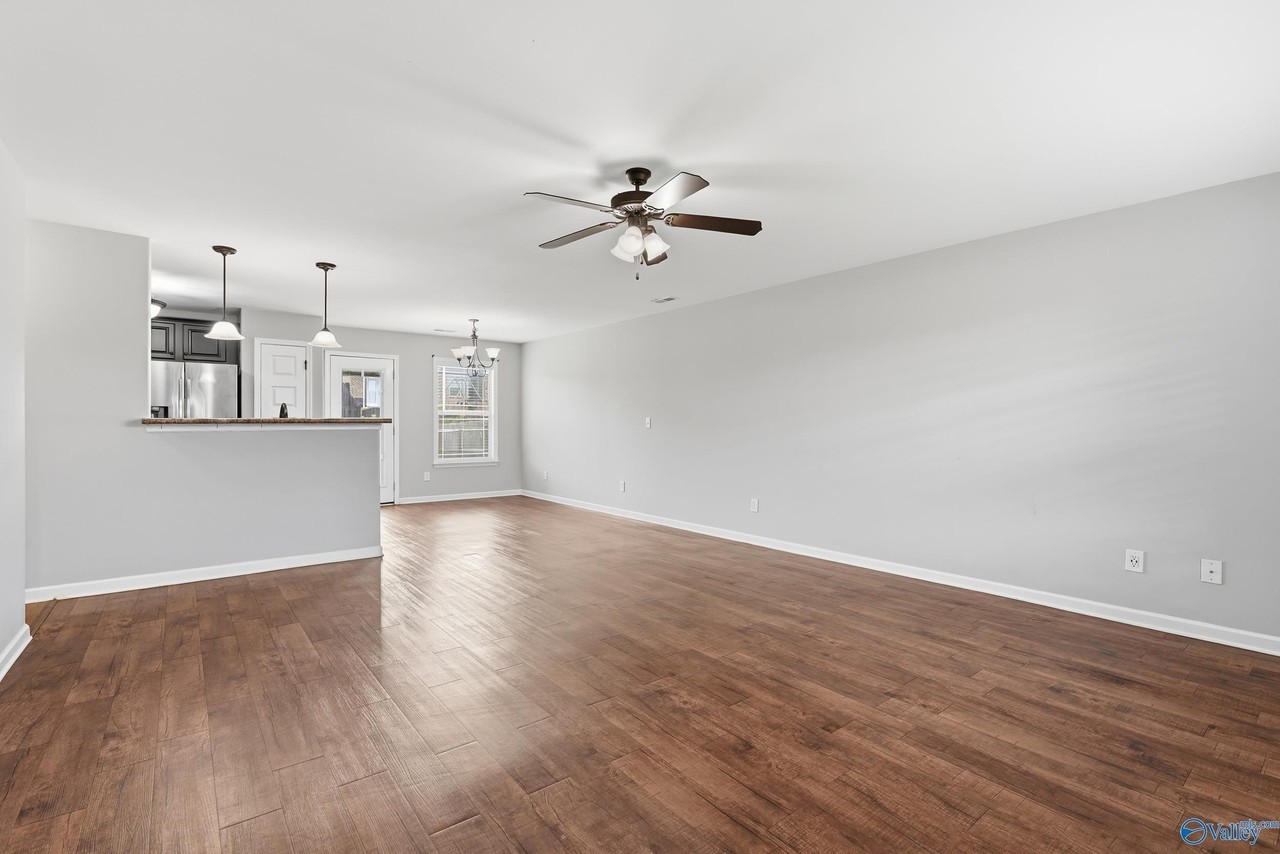 174 Walkers Hill Rd - Photo 4 of 26