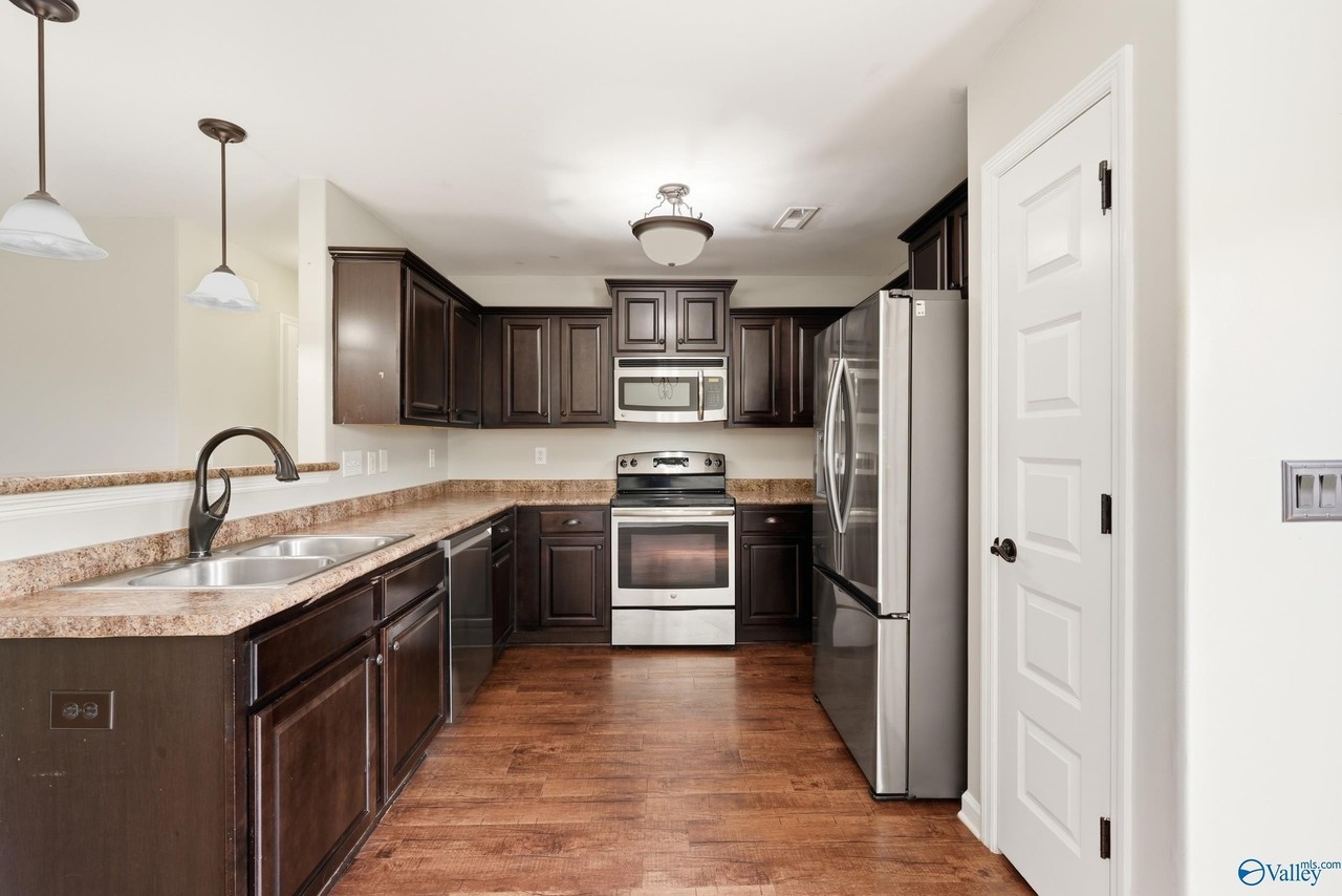 174 Walkers Hill Rd - Photo 6 of 26