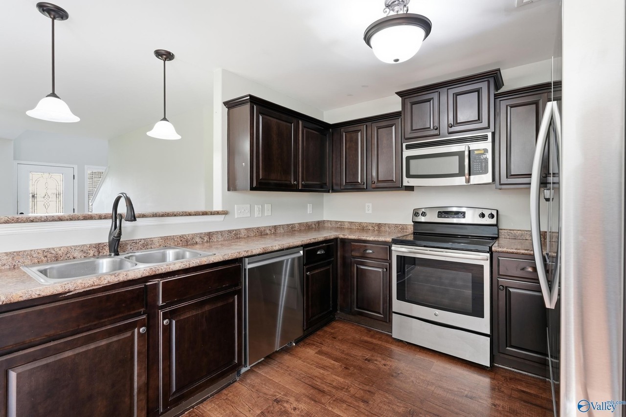 174 Walkers Hill Rd - Photo 7 of 26