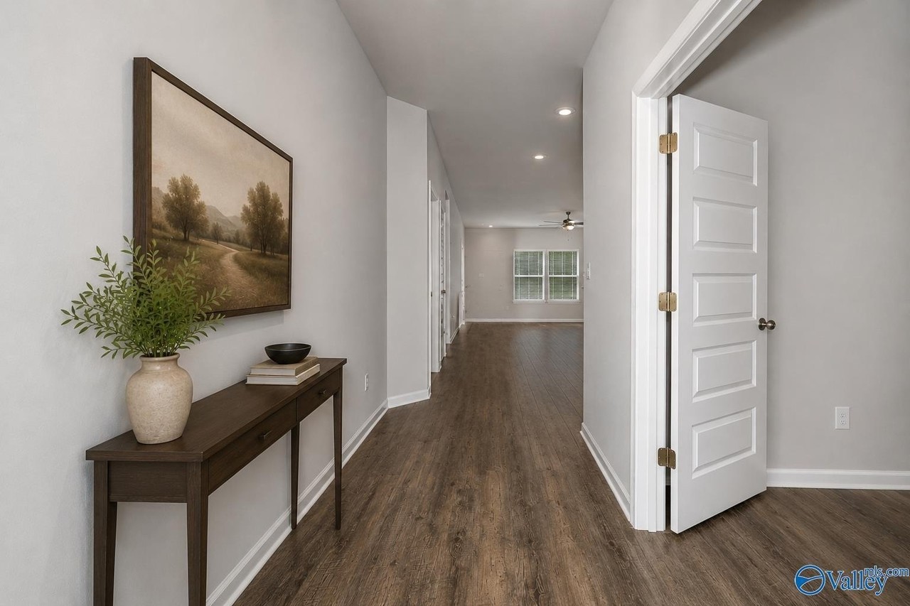 126 Jerrie Lynn Blvd - Photo 4 of 28