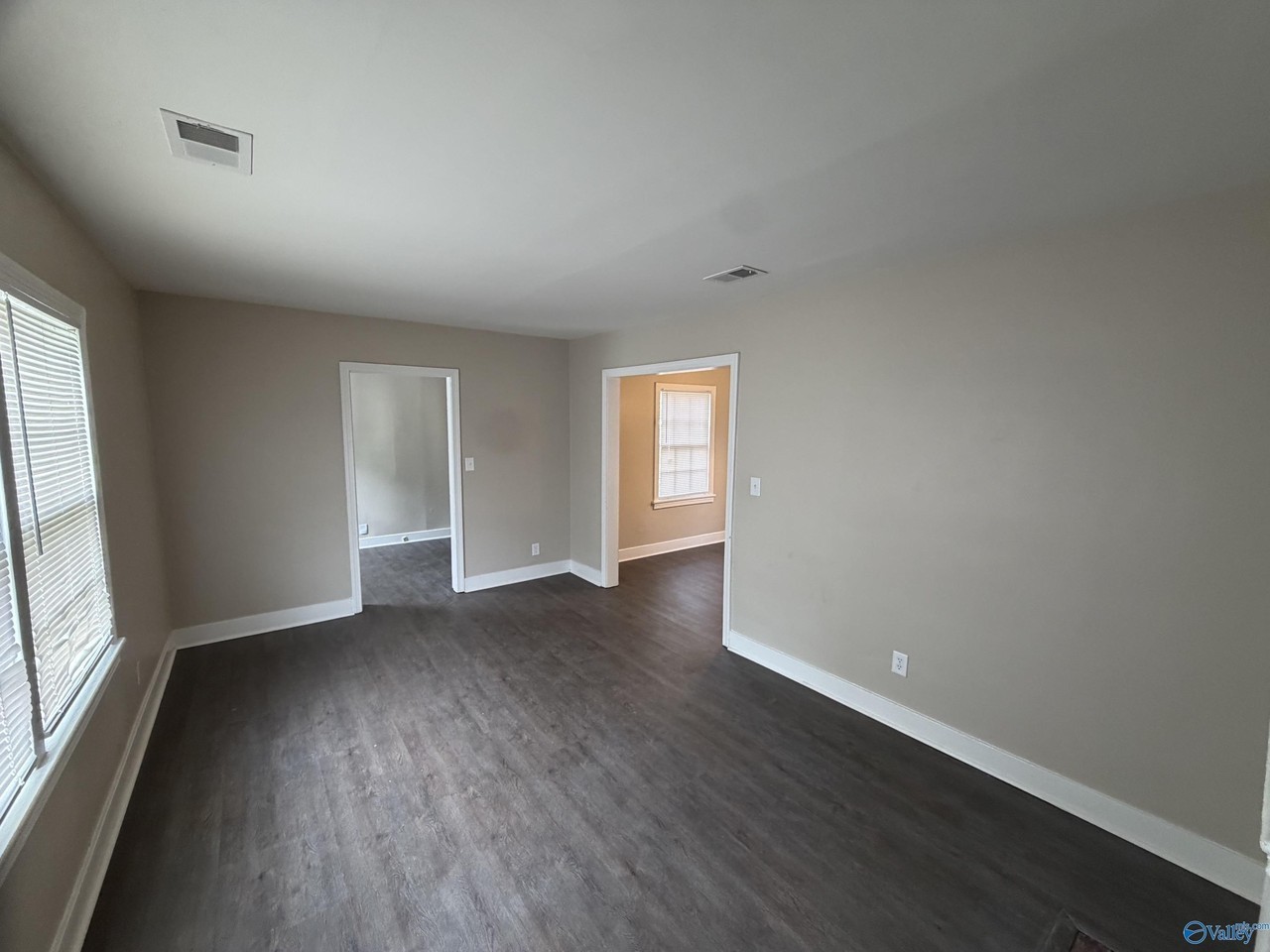 1620 8th St Se - Photo 2 of 20
