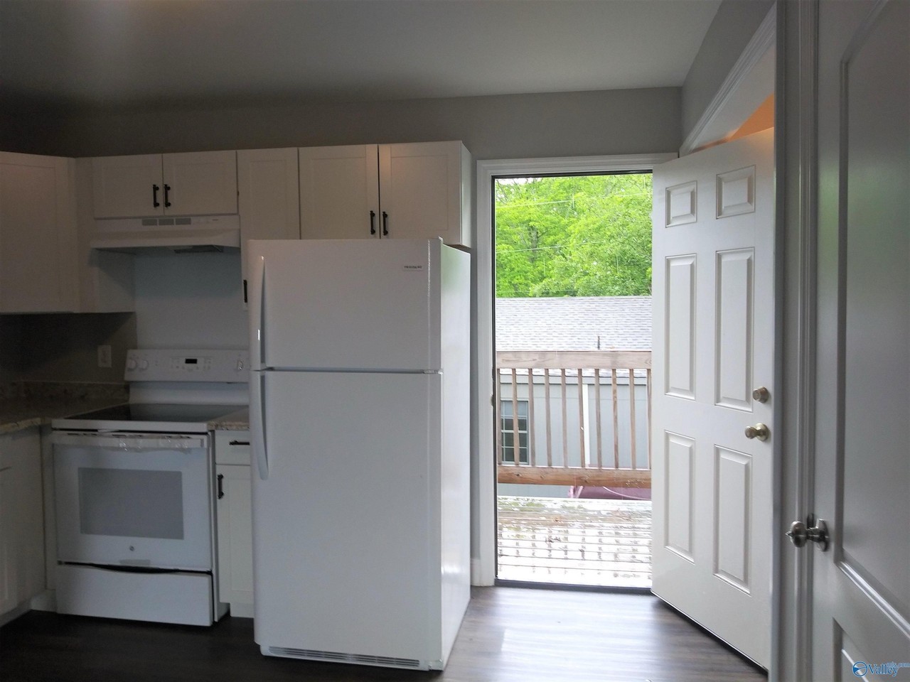 2007 Morgan Ave Sw #6 - Photo 6 of 9