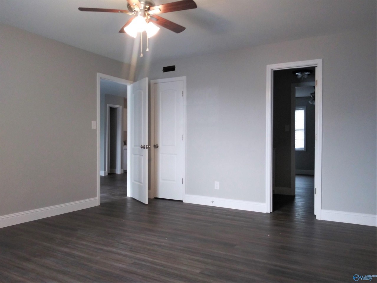 2007 Morgan Ave Sw #4 - Photo 3 of 9