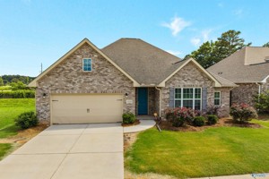 featured image of 104 Erskin Parcus Dr