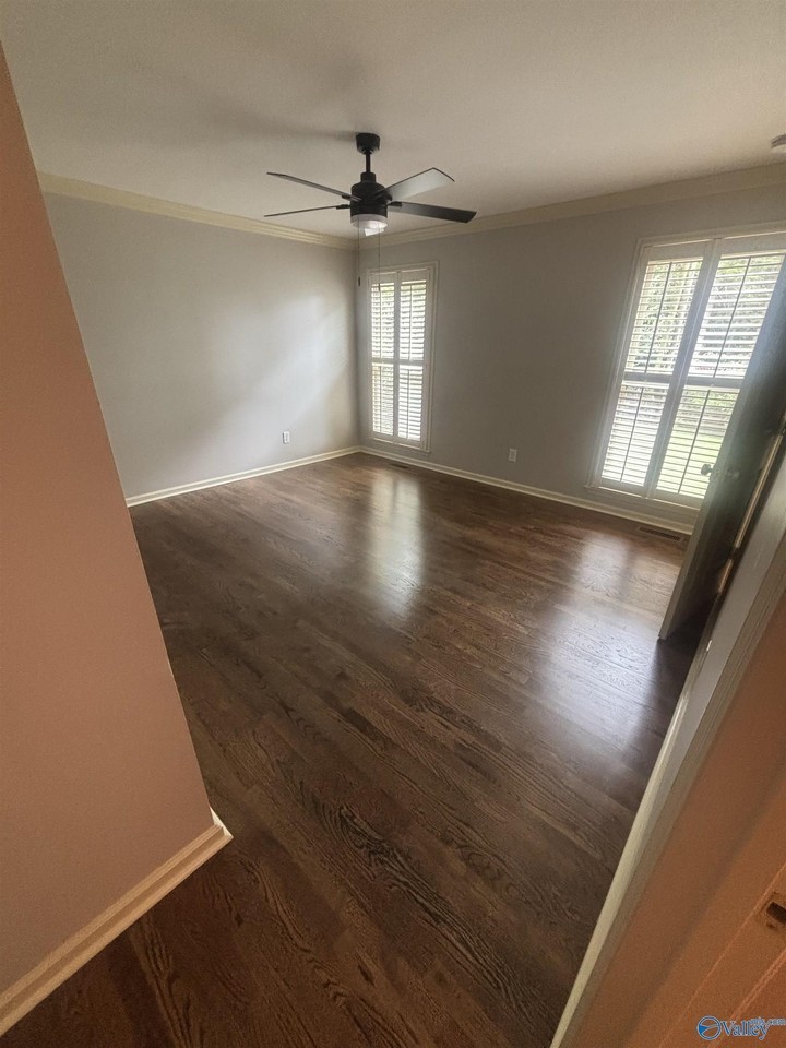 1308 Mcclung Ave Se - Photo 7 of 17
