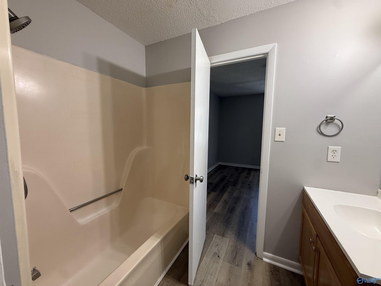 1201 North St Se #3 - Photo 3 of 8