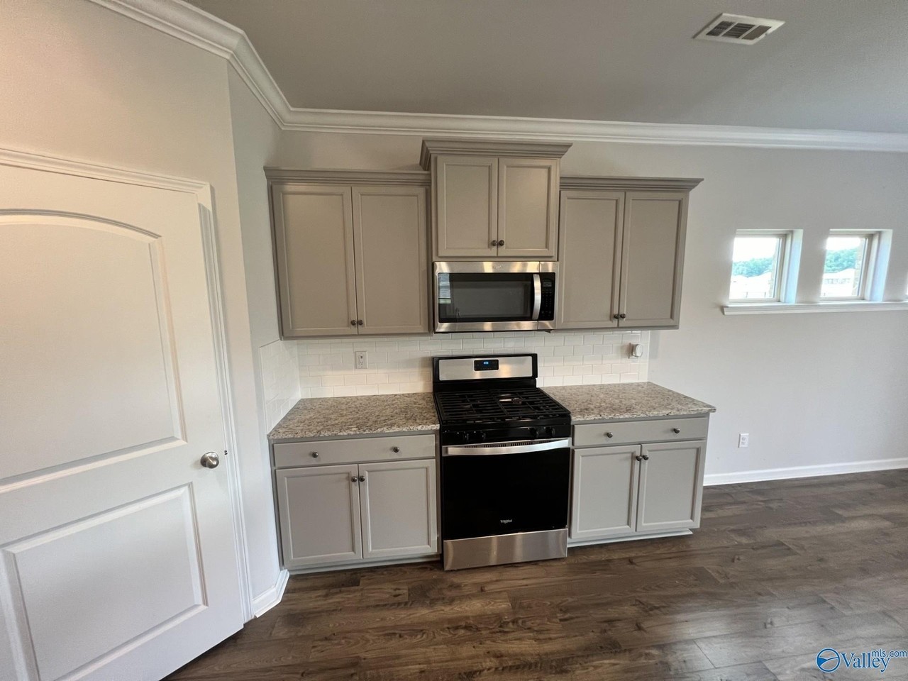 142 Tango Dr - Photo 5 of 24