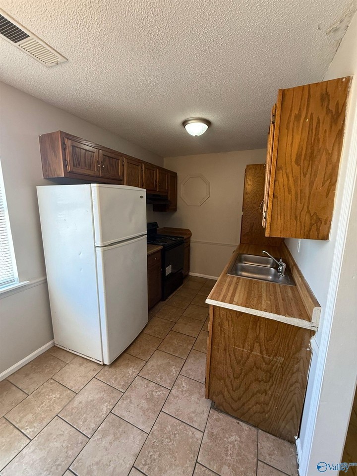 506 Ewell St Sw - Photo 3 of 8
