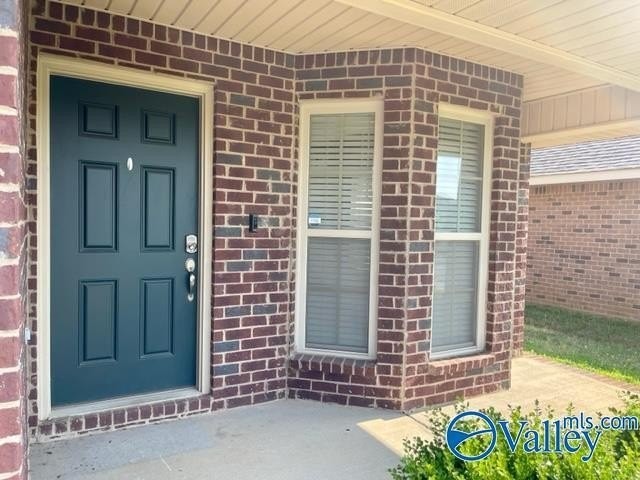 130 Gardengate Dr - Photo 2 of 12