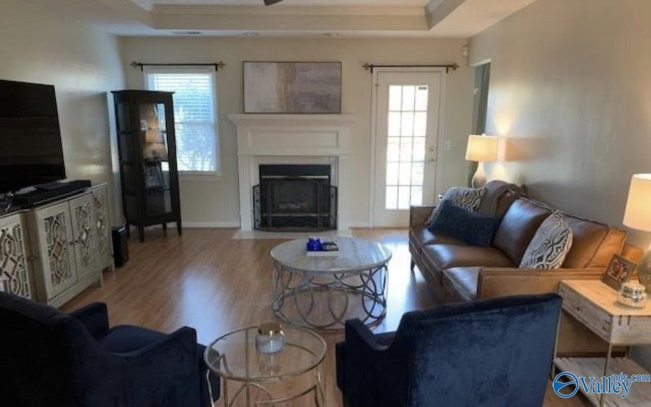 101 Hickory Trail Dr - Photo 3 of 7