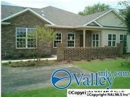 featured image of 65 Valley Way Cir Se #65