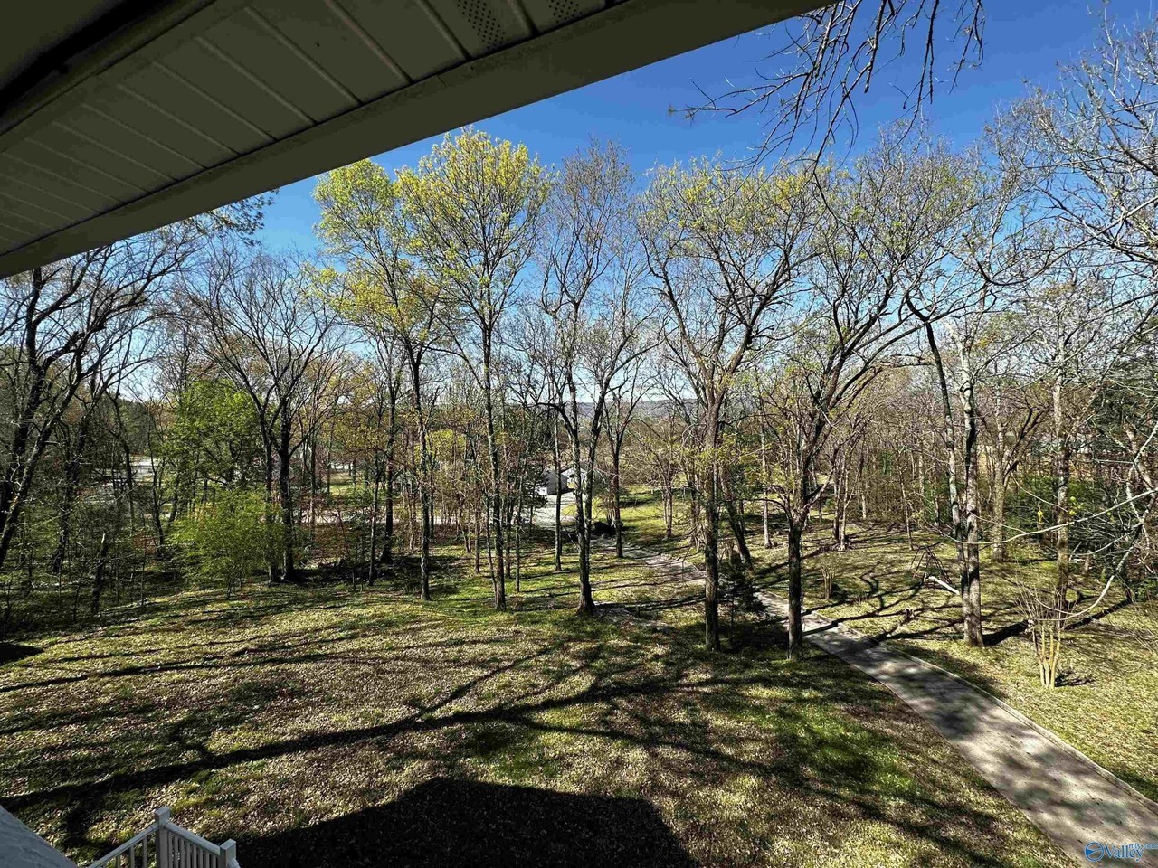 237 Brawley Dr - Photo 2 of 22