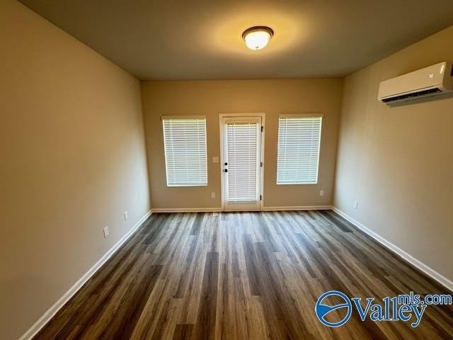 118 Foster Way Dr #118 - Photo 4 of 24