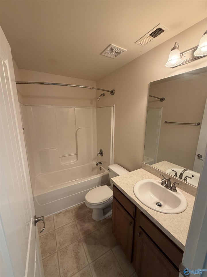 4804 Carrington Blvd Se - Photo 7 of 15