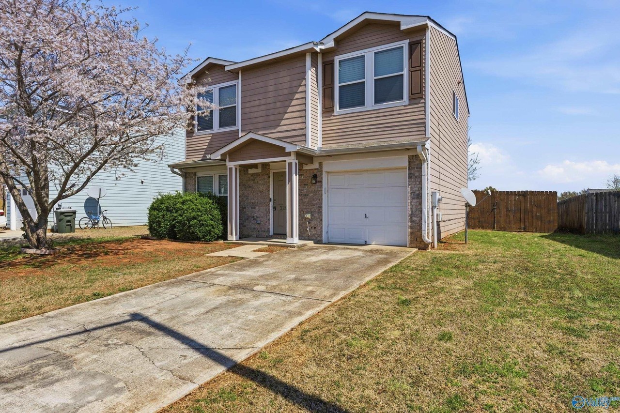 3294 Castlecreek Dr - Photo 2 of 27