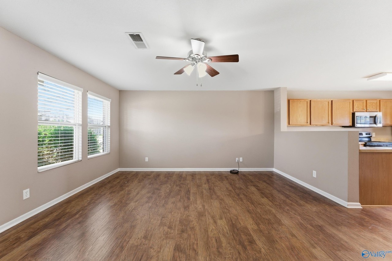 3294 Castlecreek Dr - Photo 7 of 27