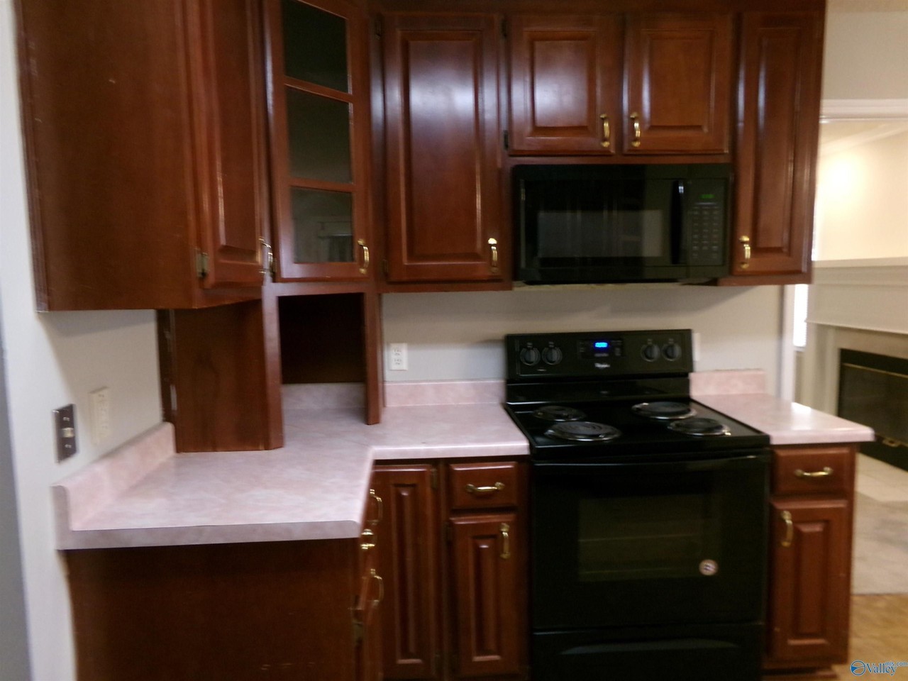 115 Fenwick Pl - Photo 2 of 12